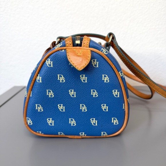 Dooney and Bourke Blue Signature Coated Canvas Barrel Bag and Tan Leather Straps - Picture 4 of 11